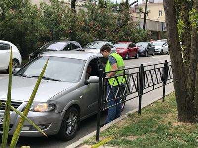 В Сочи волонтёры следят за ситуацией на дорогах