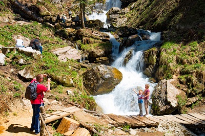 В горах Сочи открылся Парк водопадов «Менделиха»