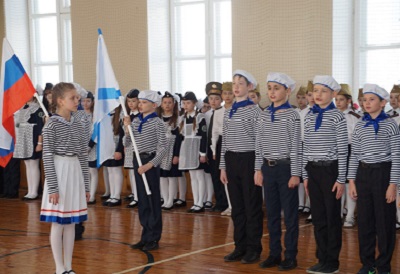 В Сочи проходит конкурс патриотической песни и строя