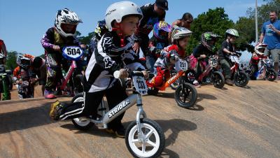 Сочинских малышей приглашают принять участие в соревнованиях на беговелах