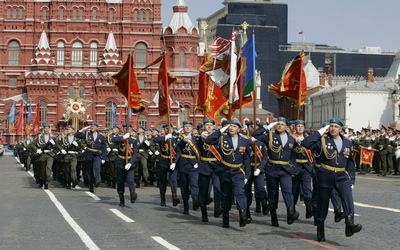На площади Южного мола можно будет посмотреть прямую трансляцию парада Победы в Москве