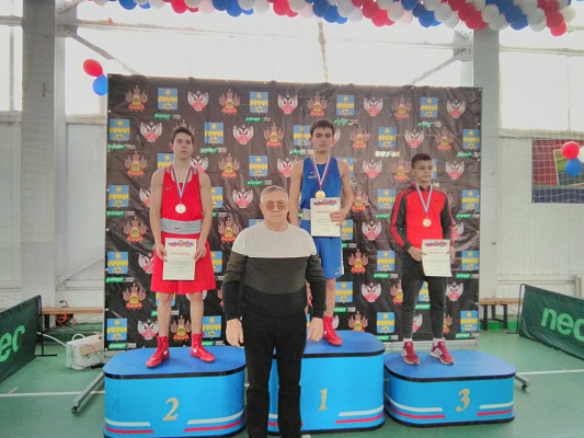 Сочинцы завоевали 12 медалей в краевых соревнованиях по боксу 